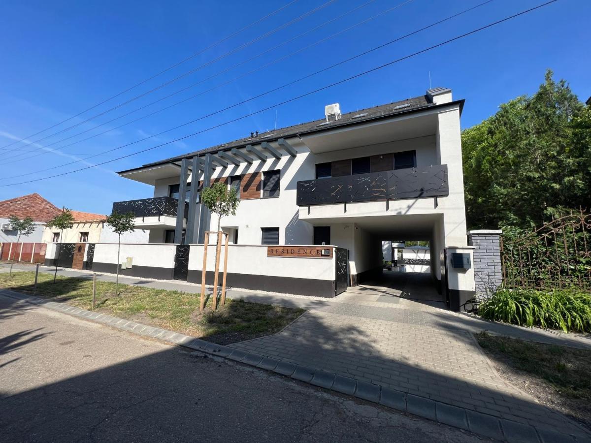 Csipke Residence 1. ไฮจ์ดุสโซบอสโล ภายนอก รูปภาพ